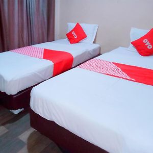 Kamar kembar standard